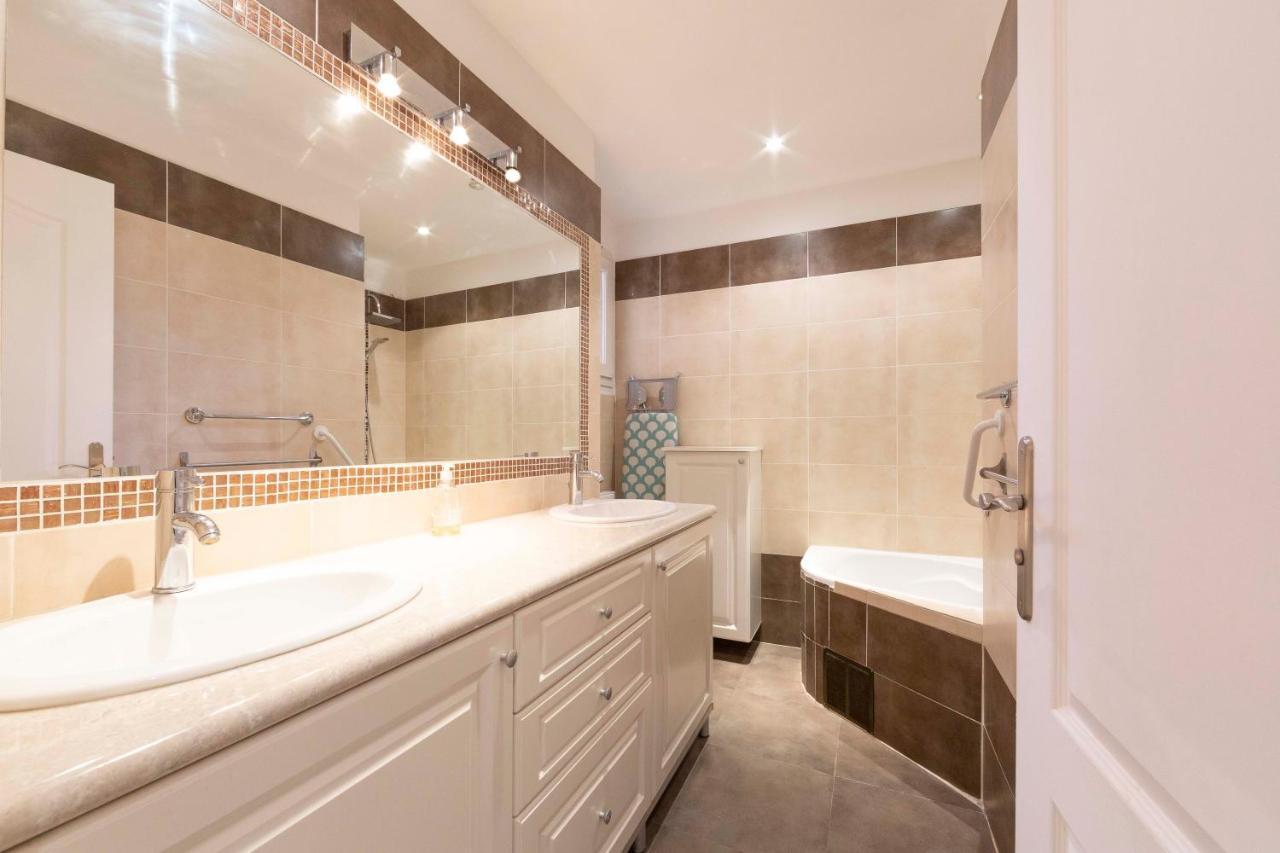 Robert Soleau Bright Design Flat Center Of Antibes Apartment Екстериор снимка